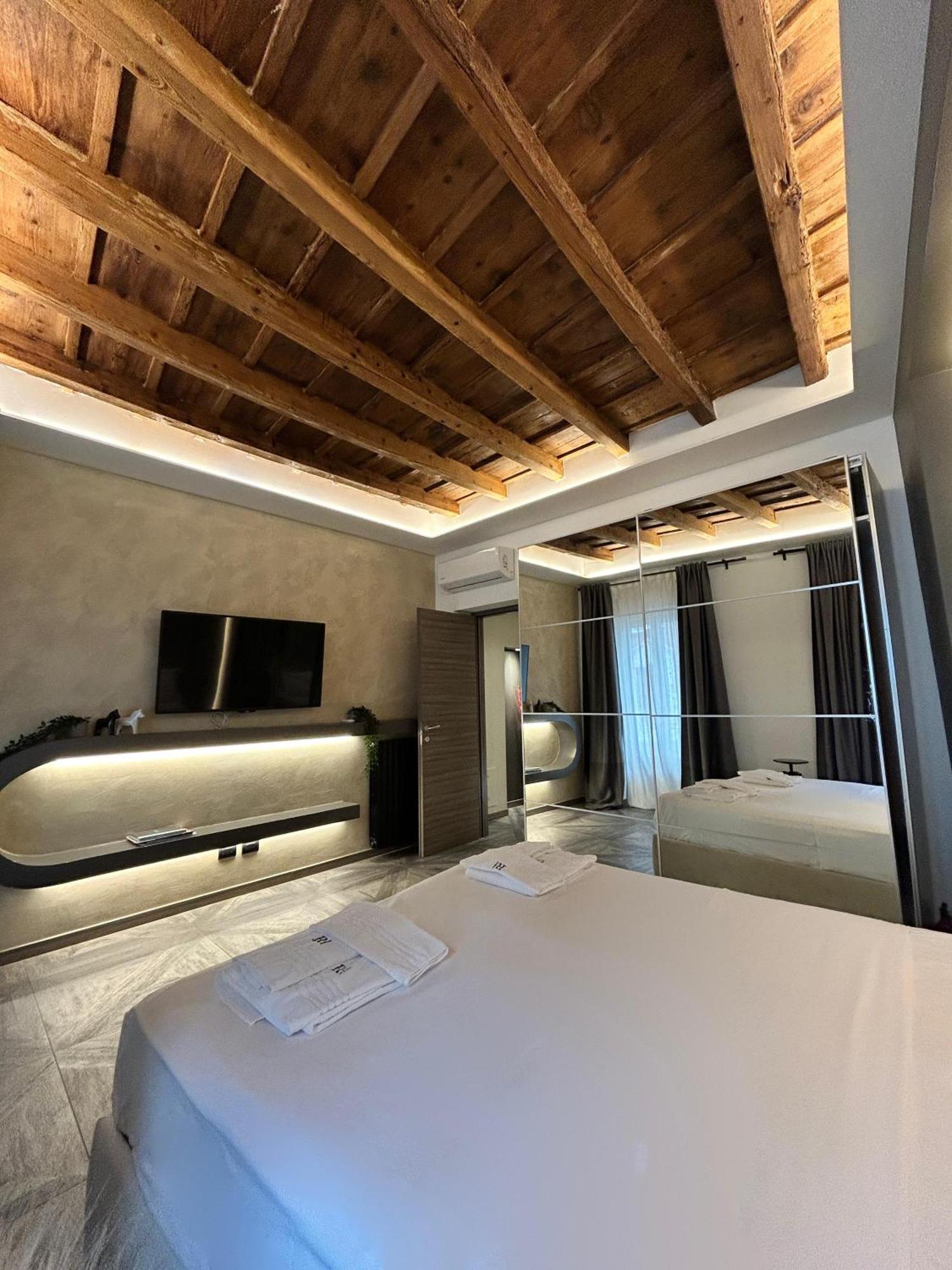 Davinci Apartament Near Duomo Милан Экстерьер фото